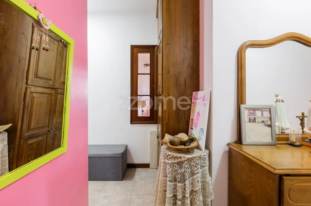 Apartamento T2 para Venda em Gualtar Foto 28