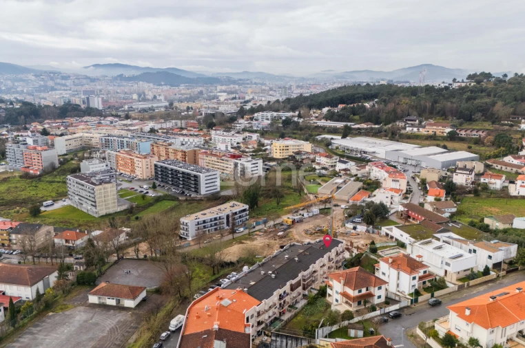 Apartamento T2 para Venda em Gualtar Foto 15