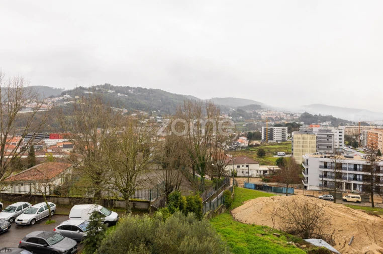 Apartamento T2 para Venda em Gualtar Foto 4