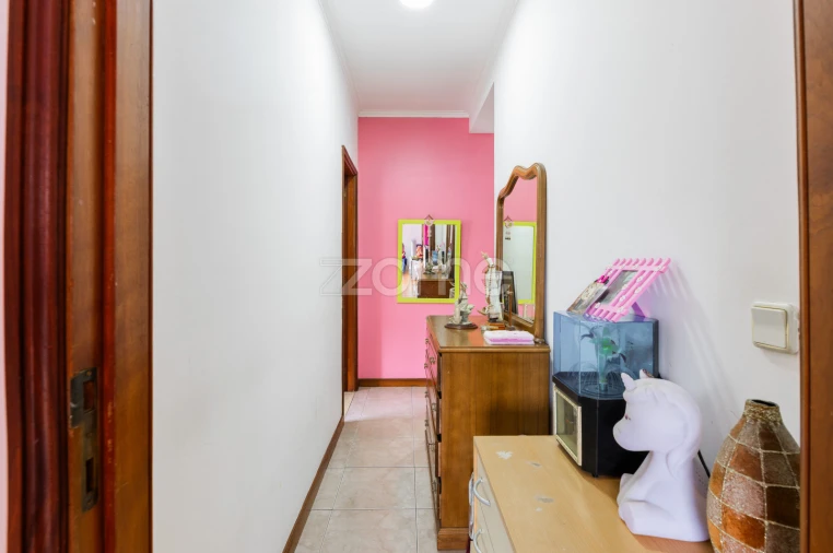 Apartamento T2 para Venda em Gualtar Foto 6