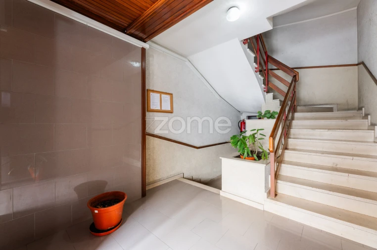 Apartamento T2 para Venda em Gualtar Foto 13