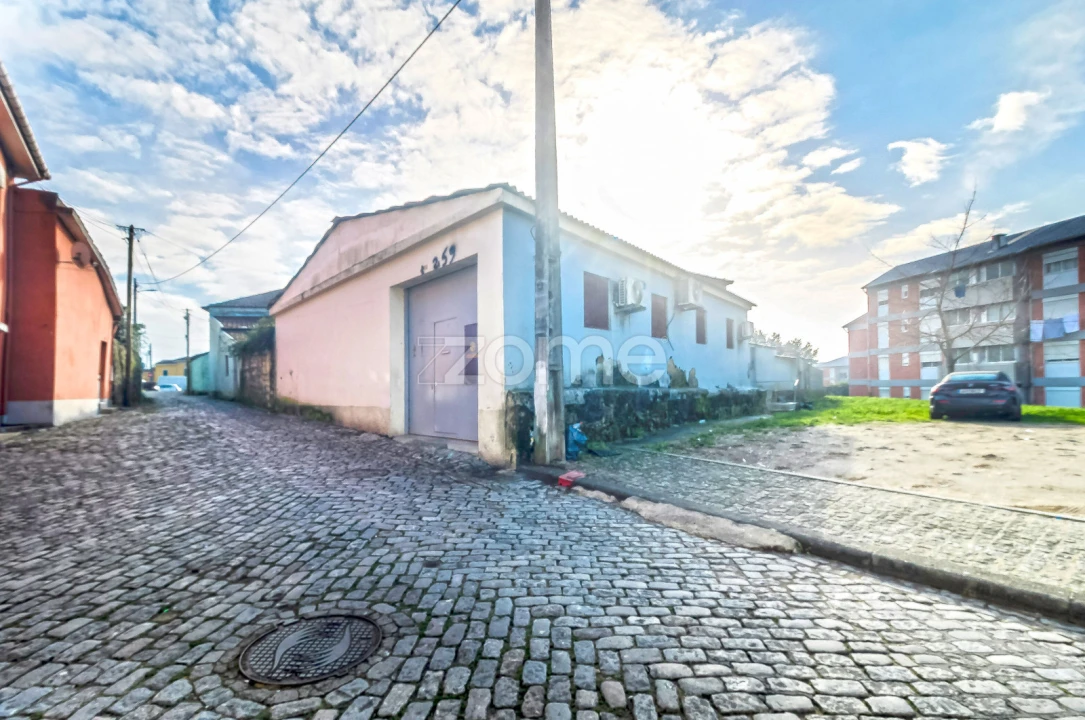 Prédio para Venda em Campanhã Foto 40