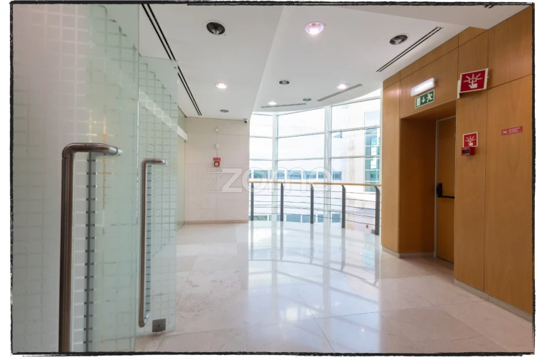 Escritório para Arrendamento em Santa Maria e São Miguel, São Martinho, São Pedro Penaferrim Foto 3