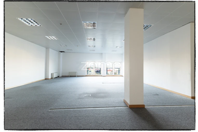 Escritório para Arrendamento em Santa Maria e São Miguel, São Martinho, São Pedro Penaferrim