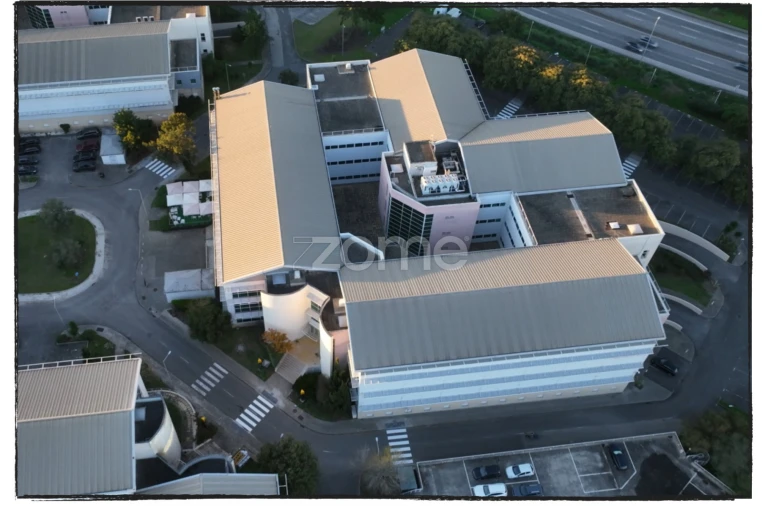 Escritório para Arrendamento em Santa Maria e São Miguel, São Martinho, São Pedro Penaferrim Foto 14
