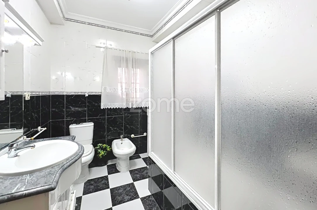 Moradia T8 para Venda em Portela do Fojo-Machio Foto 25