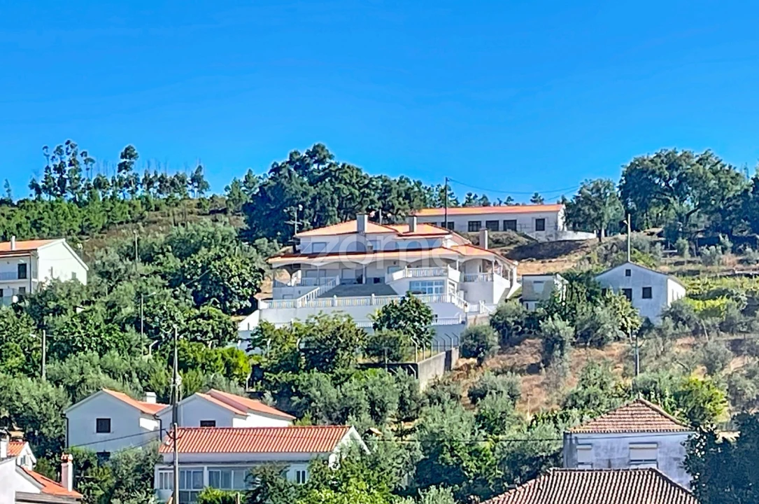 Moradia T8 para Venda em Portela do Fojo-Machio Foto 7