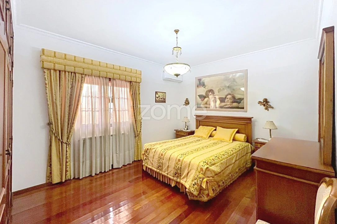 Moradia T8 para Venda em Portela do Fojo-Machio Foto 37