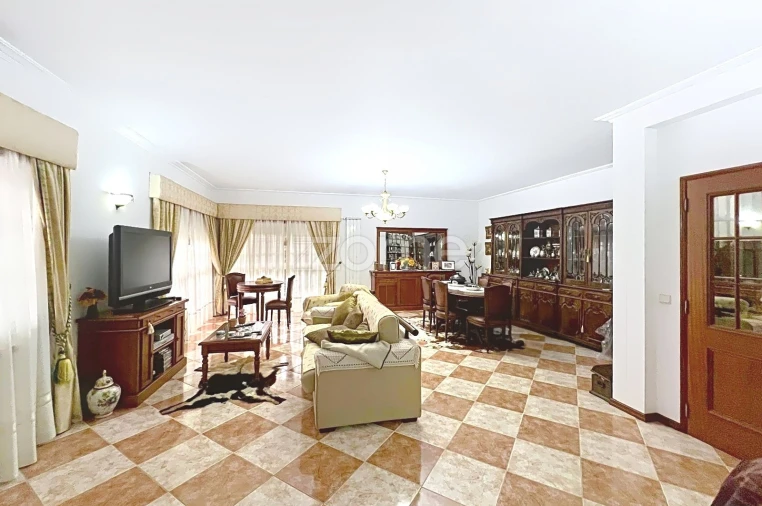 Moradia T8 para Venda em Portela do Fojo-Machio Foto 21