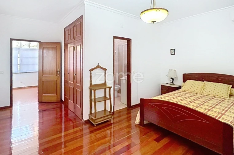 Moradia T8 para Venda em Portela do Fojo-Machio Foto 45