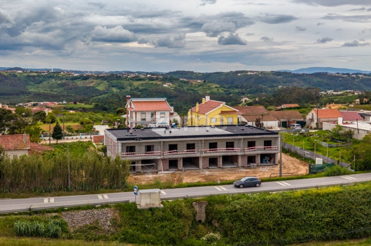 Moradia T3 para Venda em Cela Foto 12