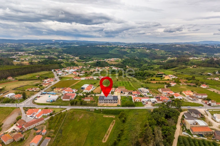 Moradia T3 para Venda em Cela Foto 58