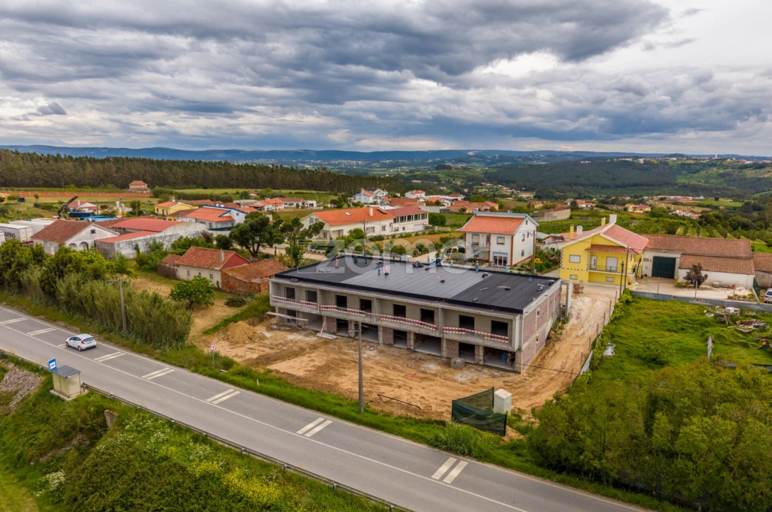 Moradia T3 para Venda em Cela Foto 14