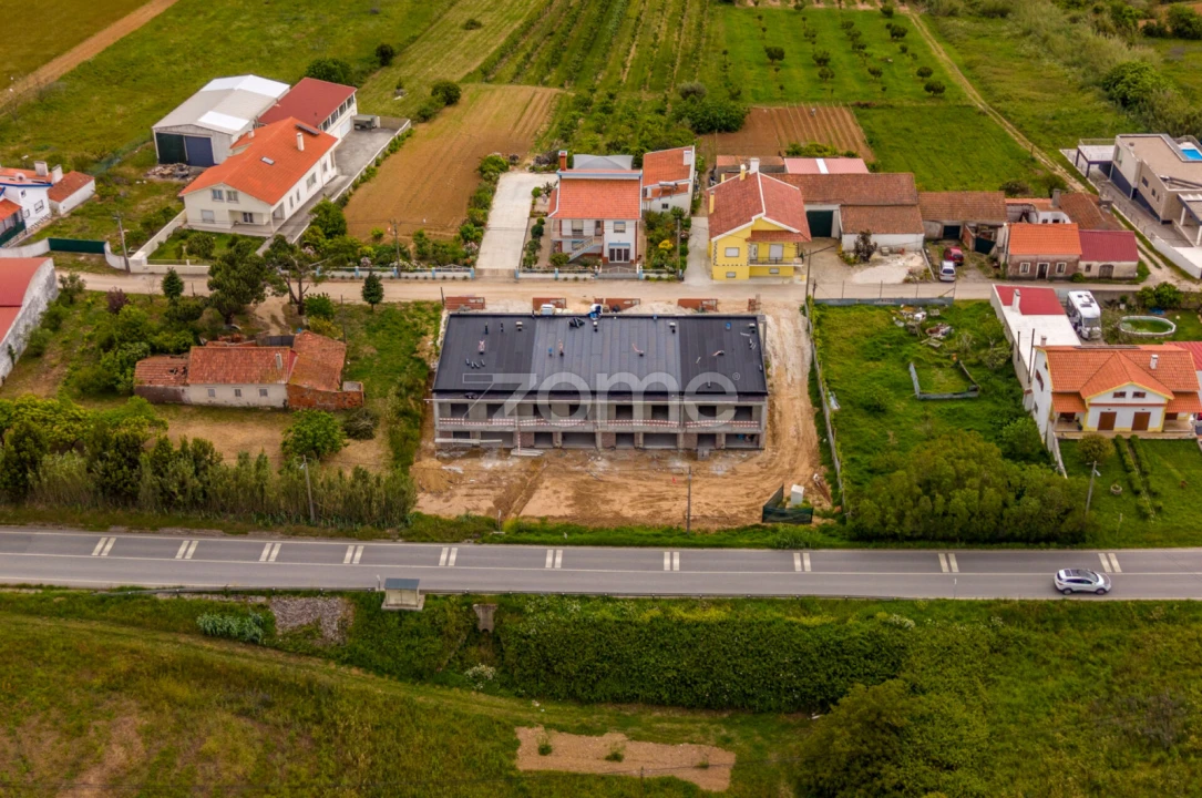 Moradia T3 para Venda em Cela Foto 18