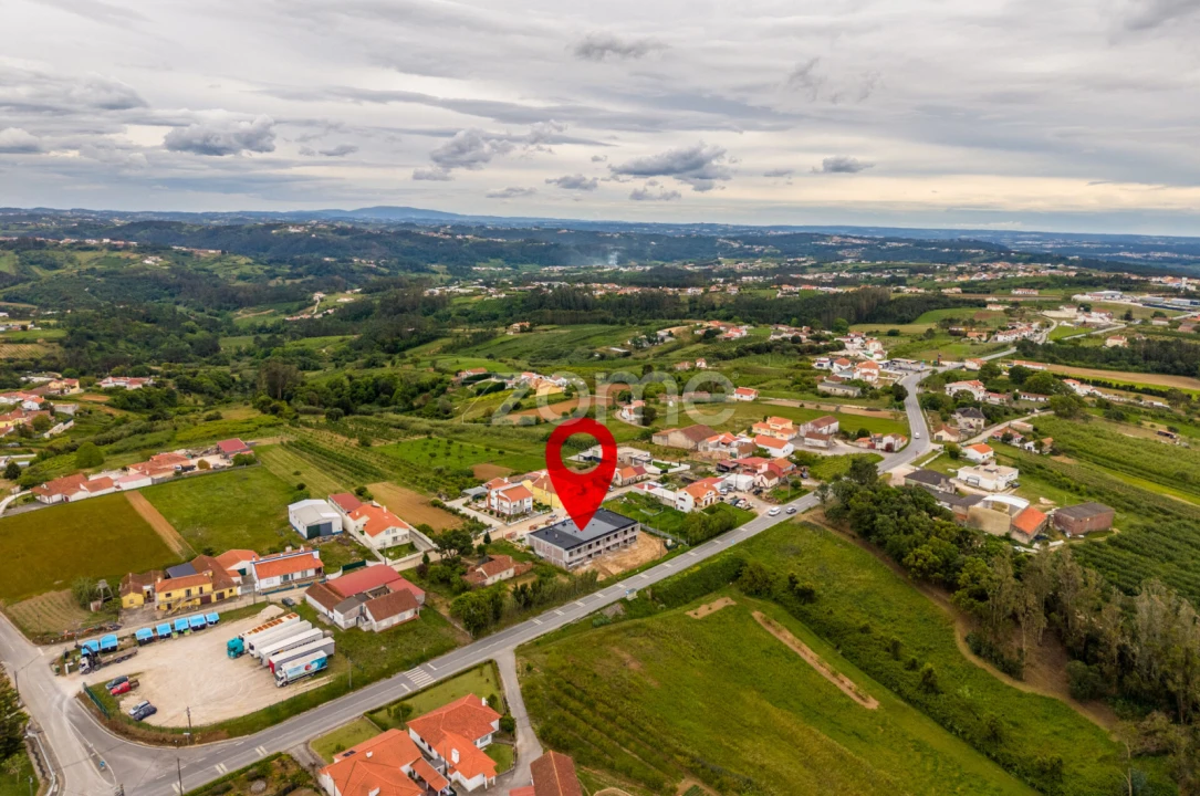 Moradia T3 para Venda em Cela Foto 57