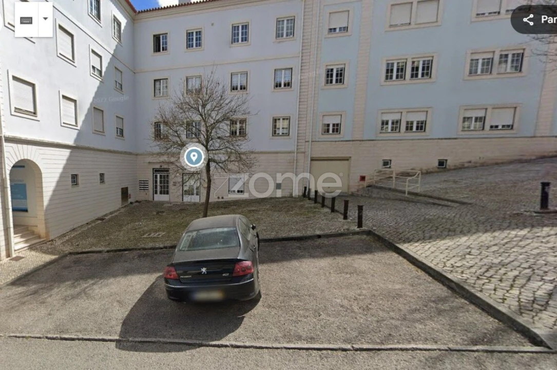 Apartamento T3 para Arrendamento em Santa Clara e Castelo Viegas Foto 2