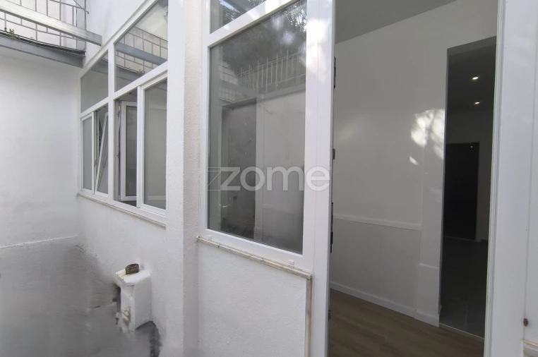 Apartamento T1 para Arrendamento em Avenidas Novas Foto 10