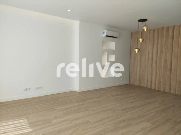 Apartamento T2 para Venda em Santa Maria, São Pedro e Matacães