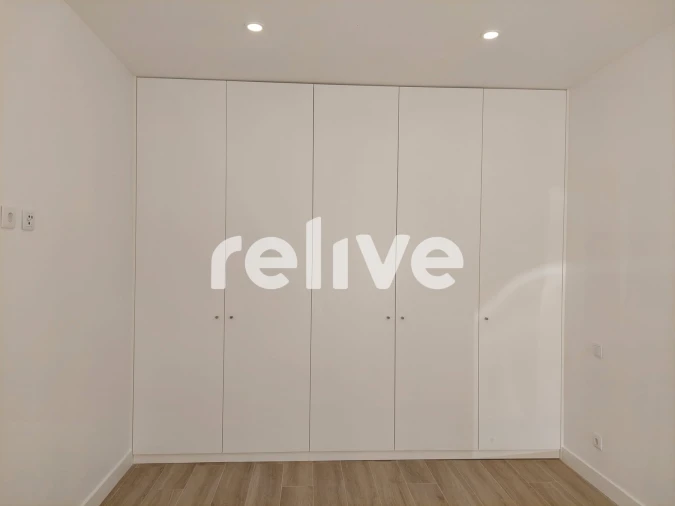 Apartamento T2 para Venda em Santa Maria, São Pedro e Matacães Foto 16