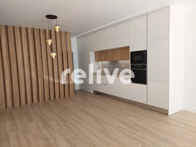 Apartamento T2 para Venda em Santa Maria, São Pedro e Matacães Foto 2