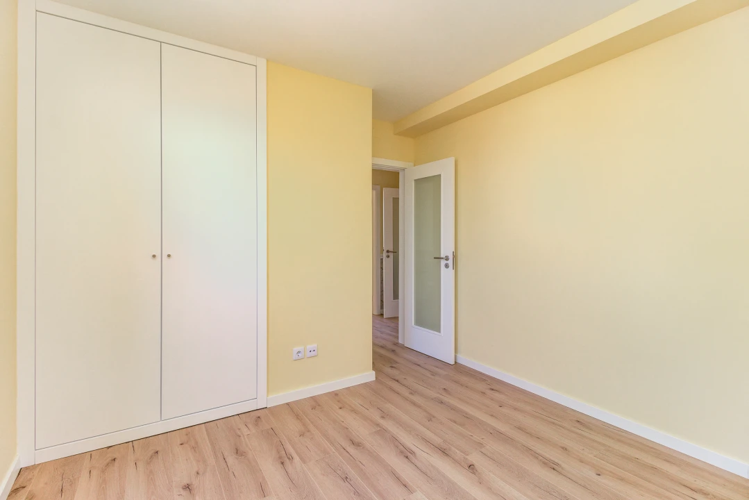 Apartamento T2 para Venda em Massamá e Monte Abraão Foto 16