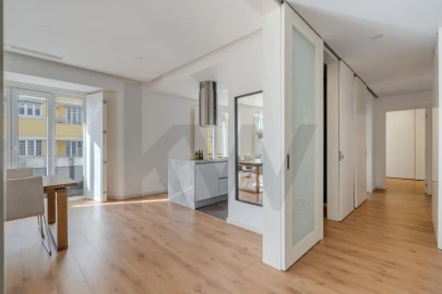 Apartamento T3 para Venda em Avenidas Novas