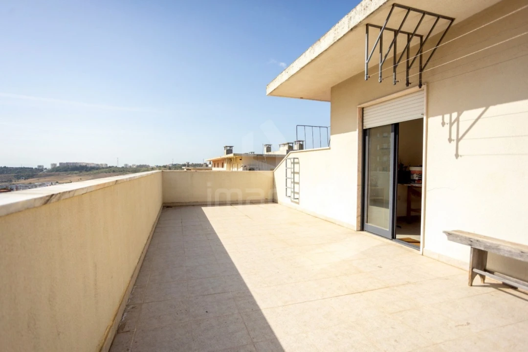 Apartamento T2 para Venda em Vialonga Foto 1