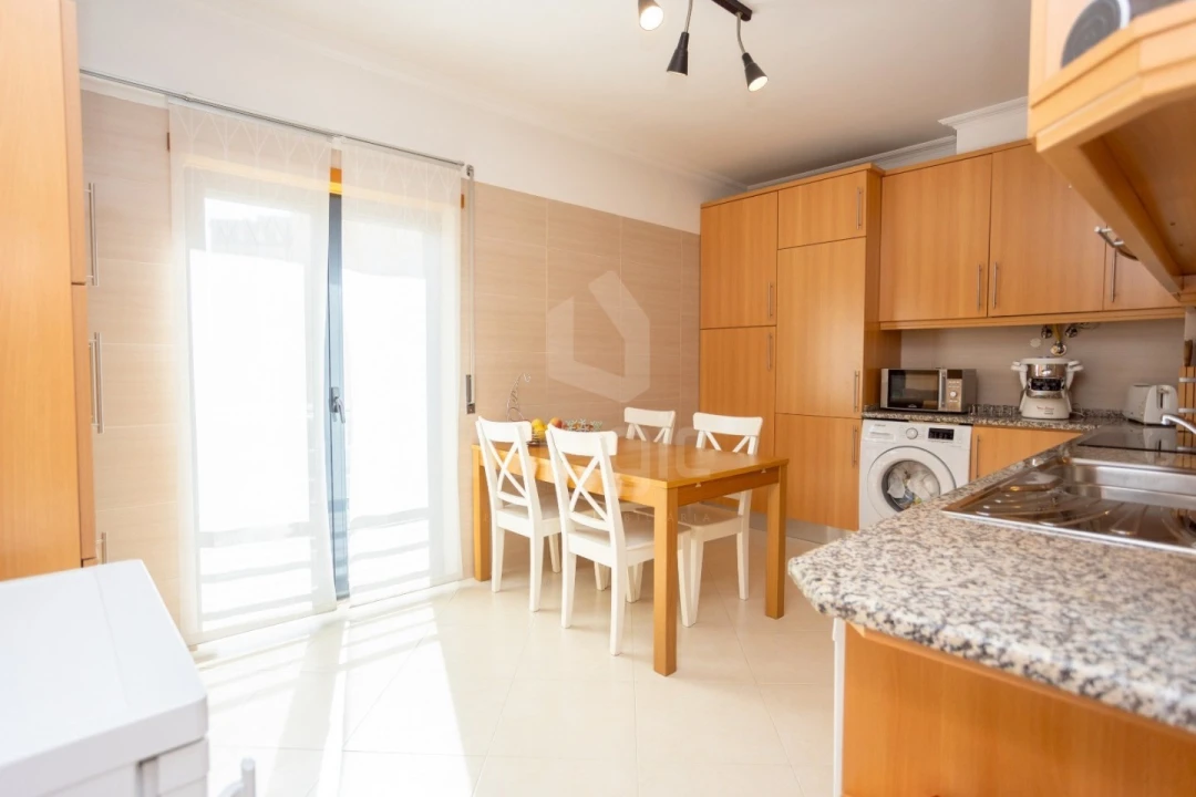 Apartamento T2 para Venda em Vialonga Foto 8