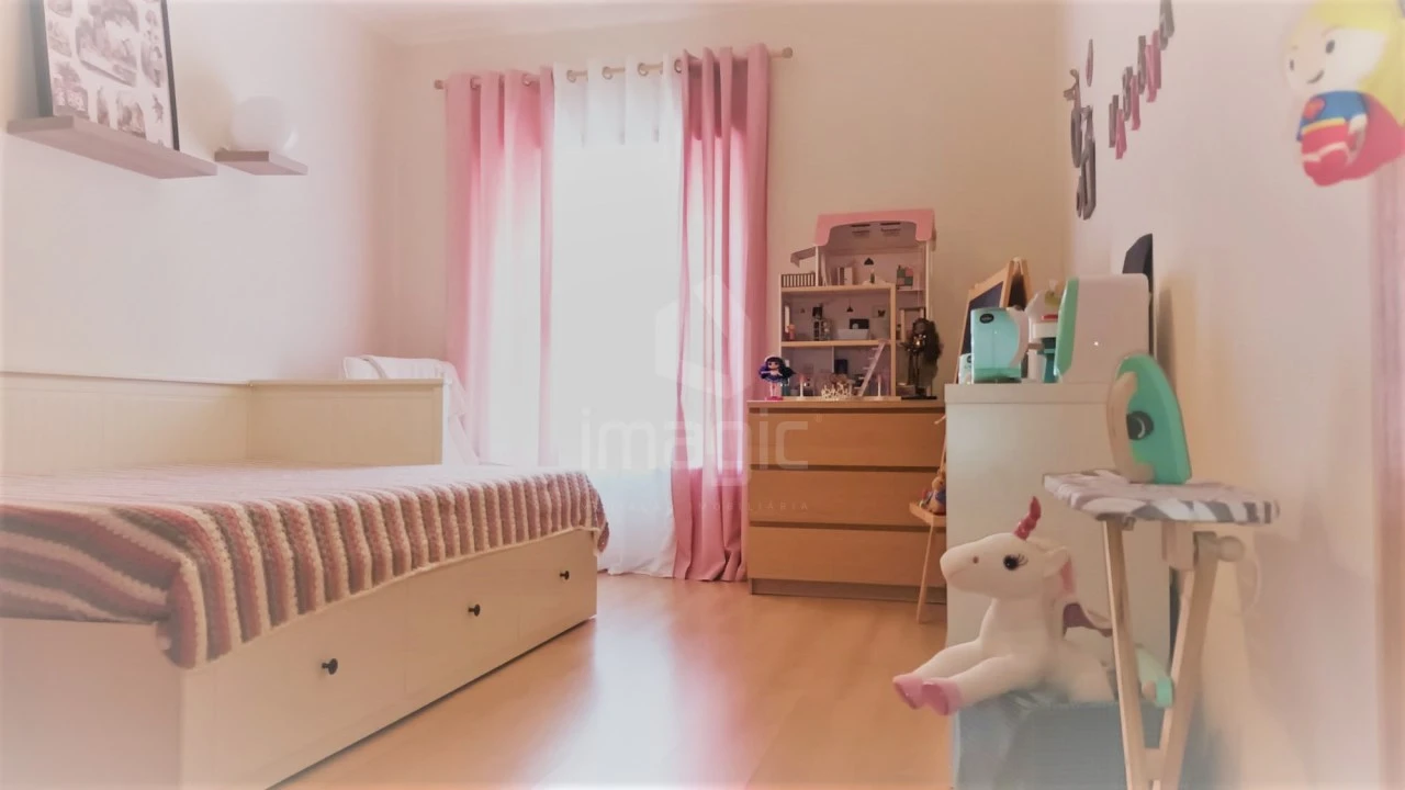 Apartamento T2 para Venda em Vialonga Foto 15