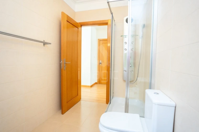 Apartamento T2 para Venda em Vialonga Foto 22