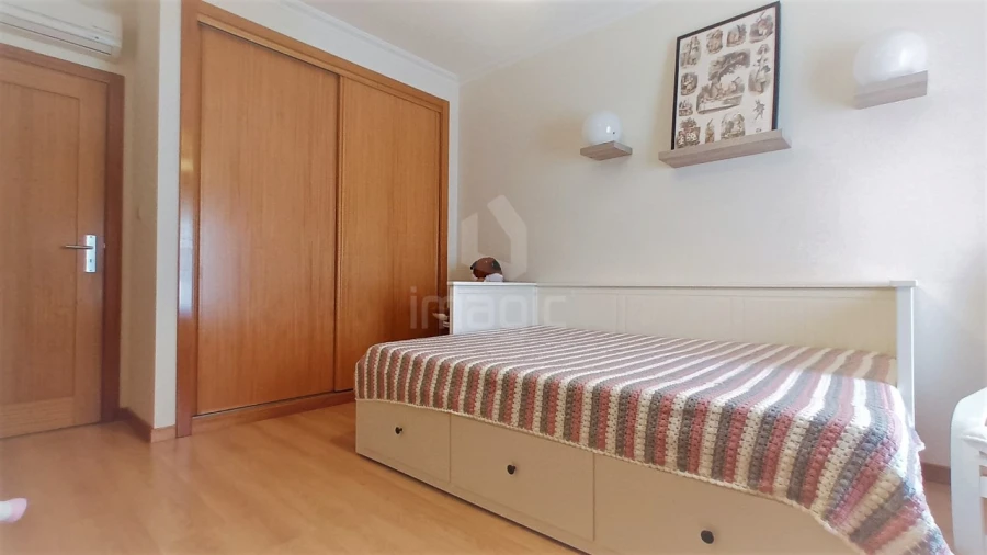 Apartamento T2 para Venda em Vialonga Foto 16