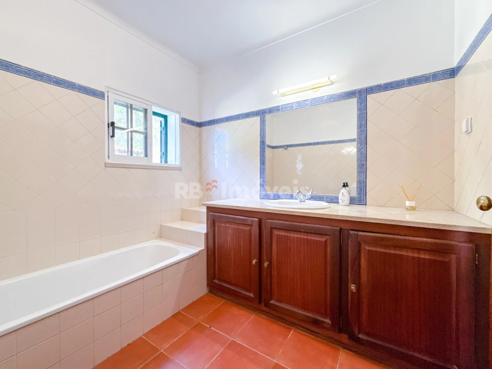 Moradia T3 para Venda em Serra e Junceira Foto 28