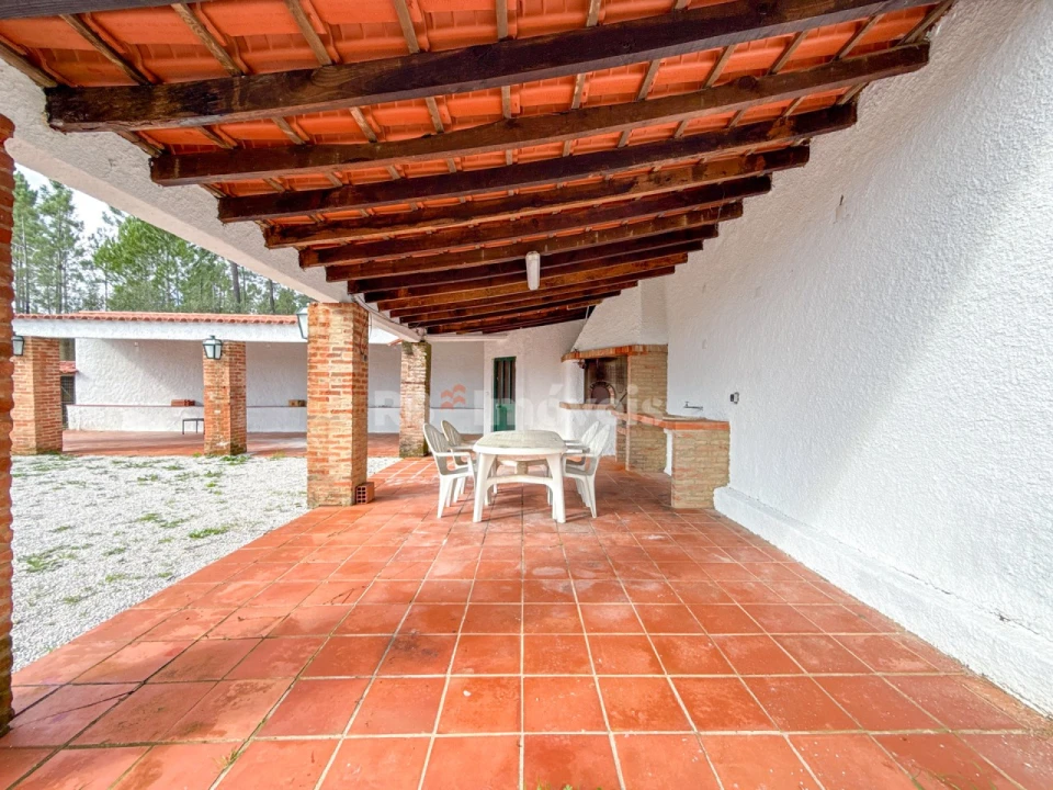 Moradia T3 para Venda em Serra e Junceira Foto 9