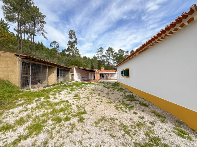 Moradia T3 para Venda em Serra e Junceira Foto 91