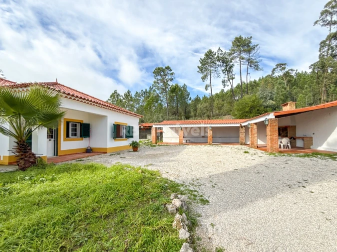 Moradia T3 para Venda em Serra e Junceira Foto 6