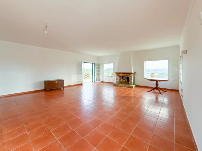 Moradia T3 para Venda em Serra e Junceira Foto 11