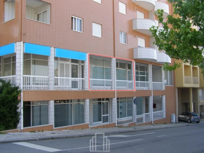 Loja para Arrendamento em Ovar, São João, Arada e São Vicente de Pereira Jusã