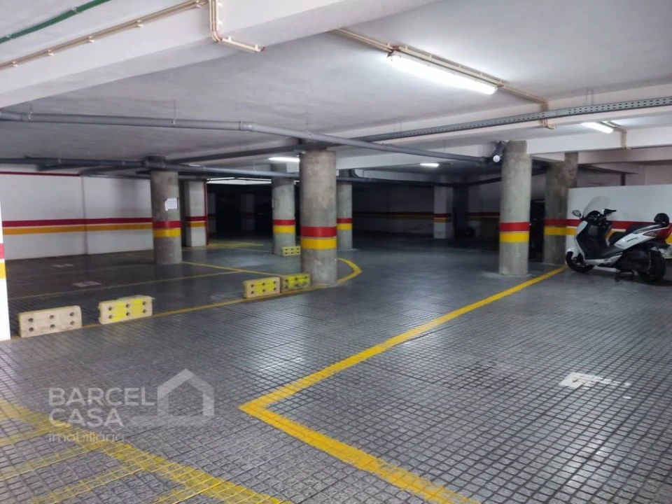 Apartamento T2 para Venda em Arcozelo Foto 30