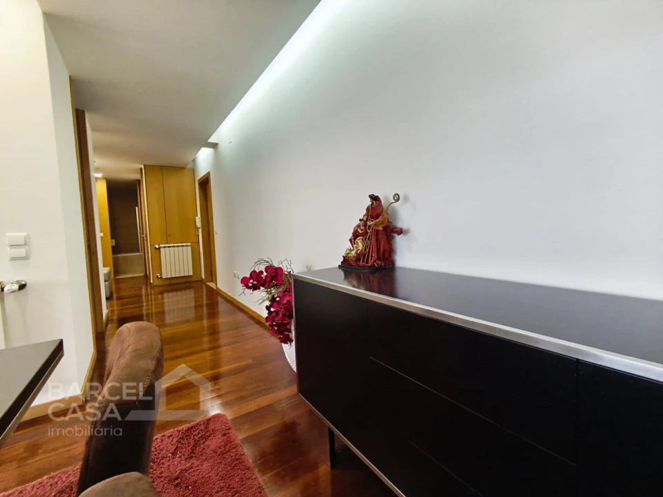 Apartamento T2 para Venda em Arcozelo Foto 11