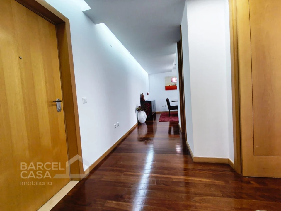 Apartamento T2 para Venda em Arcozelo Foto 3