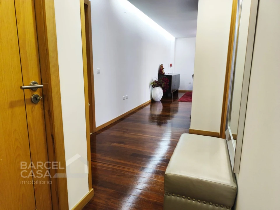 Apartamento T2 para Venda em Arcozelo Foto 26