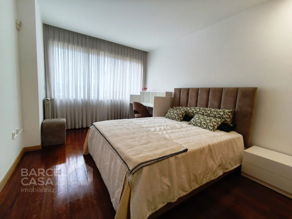 Apartamento T2 para Venda em Arcozelo Foto 15