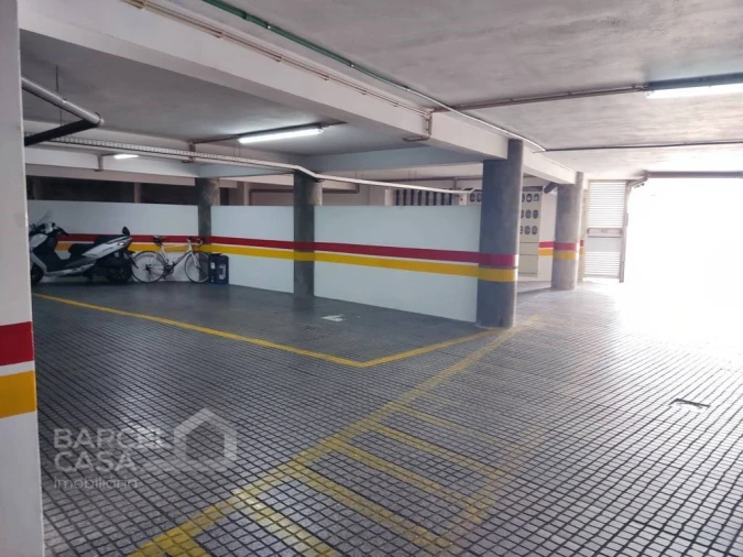Apartamento T2 para Venda em Arcozelo Foto 29