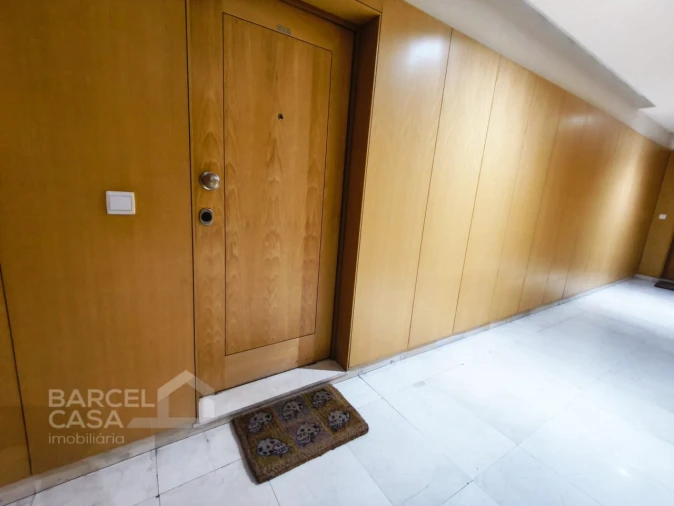 Apartamento T2 para Venda em Arcozelo Foto 27