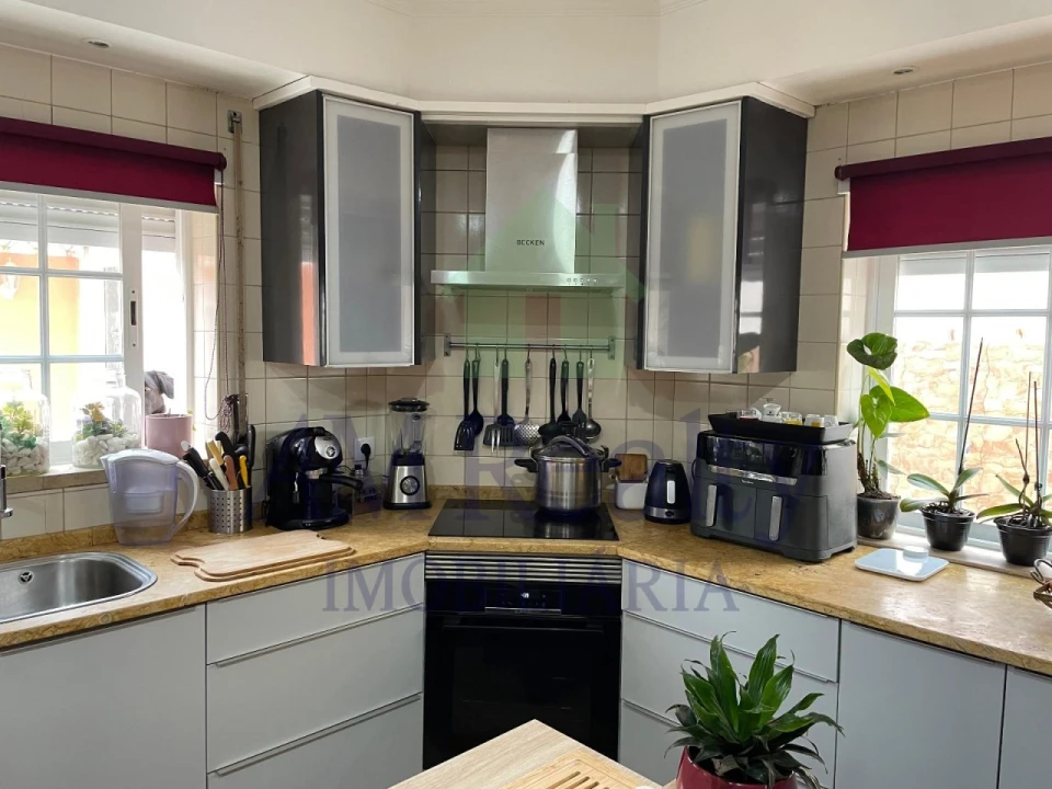 Moradia T4 para Venda em Atouguia da Baleia Foto 8