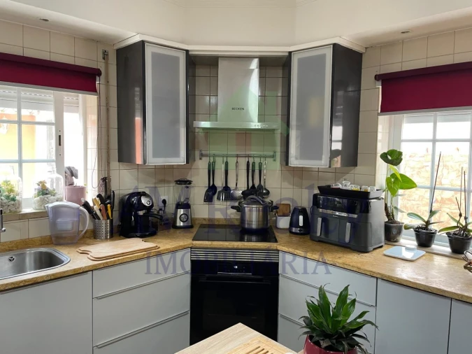 Moradia T4 para Venda em Atouguia da Baleia Foto 8