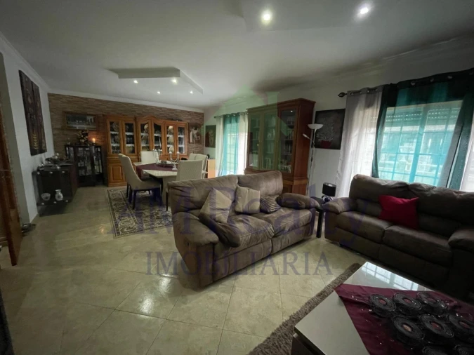 Moradia T4 para Venda em Atouguia da Baleia Foto 15