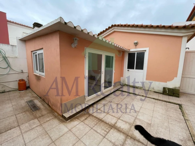 Moradia T4 para Venda em Atouguia da Baleia Foto 34