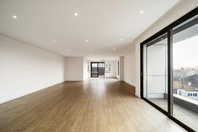 Apartamento T4 para Venda em Cedofeita, Santo Ildefonso, Sé, Miragaia, São Nicolau e Vitória