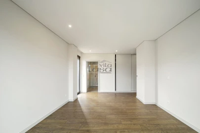 Apartamento T4 para Venda em Cedofeita, Santo Ildefonso, Sé, Miragaia, São Nicolau e Vitória